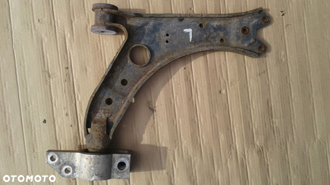 Wahacz lewy przód VW Golf V Touran Seat Altea A3 - 2