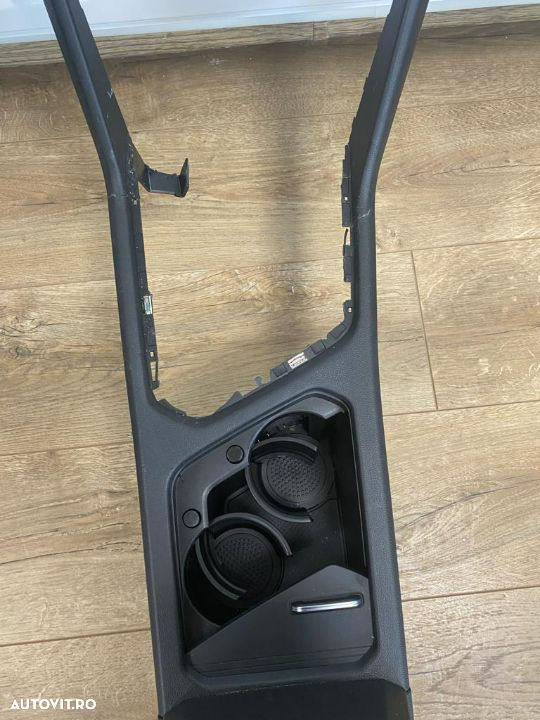 Consola - VW TIGUAN - 6