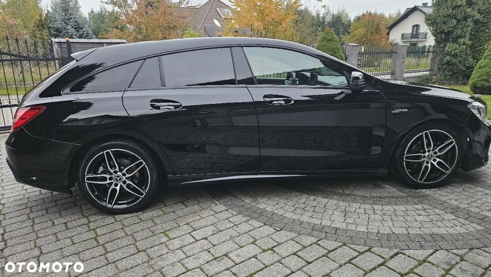 Mercedes-Benz CLA 200 7G-DCT AMG Line - 27