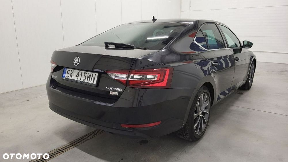 Skoda Superb 2.0 TDI L&K DSG - 6
