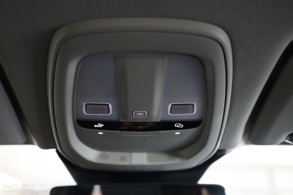 Volvo XC 60 2.0 T6 PHEV Plus Dark AWD - 32