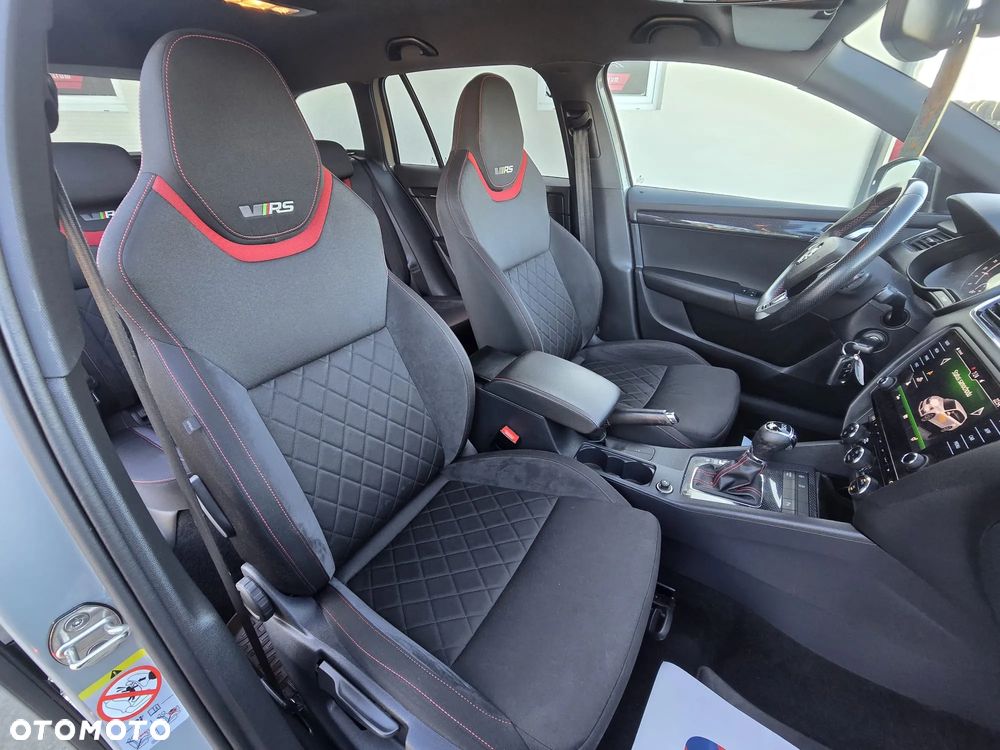 Skoda Octavia 2.0 TDI RS DSG - 8
