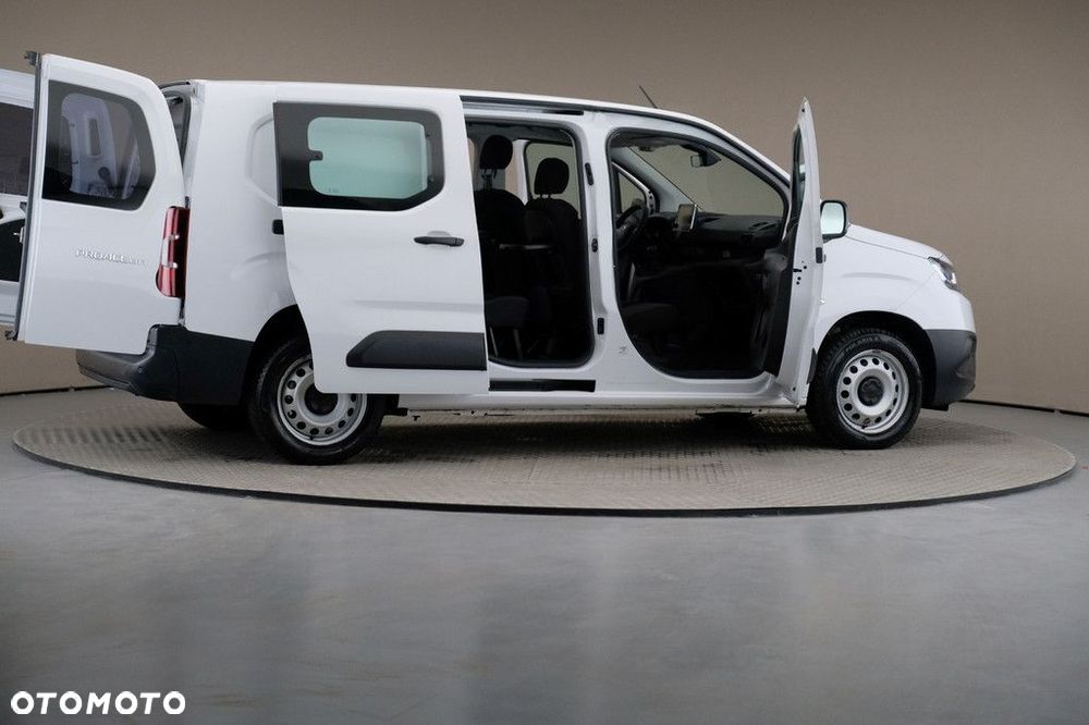 Toyota ProAce 1.5 D-4D Long Active SalonPL VAT23% Właścicielem pojazdu jest Ayvens Financial Services Polska - 6