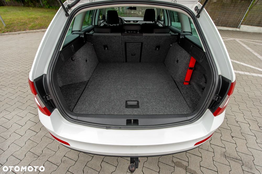 Skoda Octavia Combi 1.8 TSI 4x4 DSG Ambition - 36