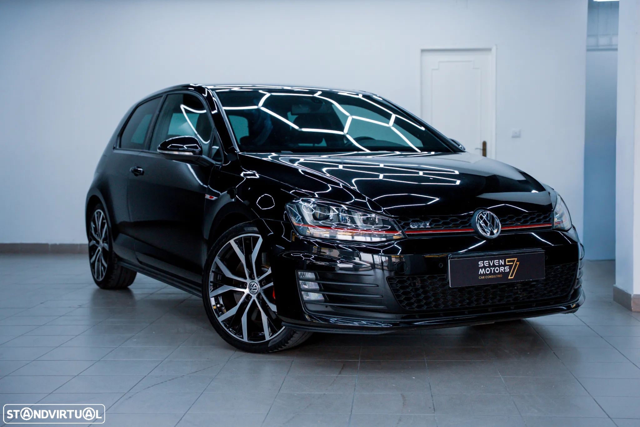 VW Golf 2.0 TSi GTi DSG Performance - 1