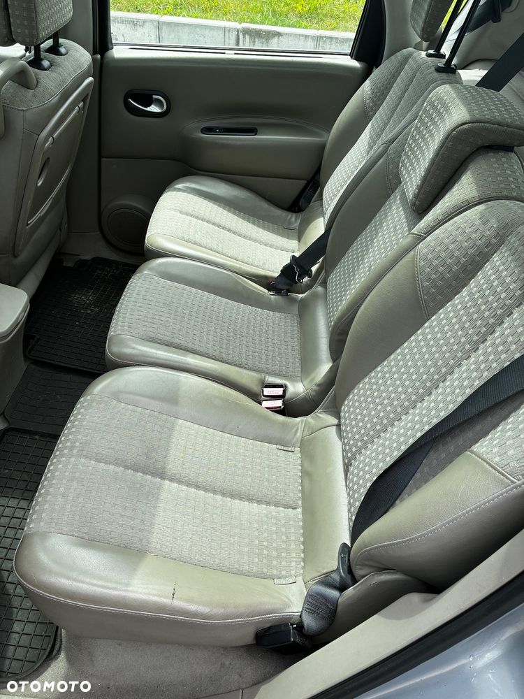 Renault Scenic - 6