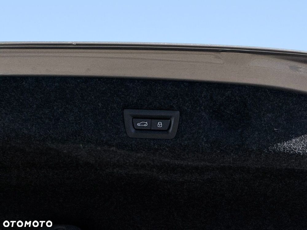 BMW Seria 5 - 17