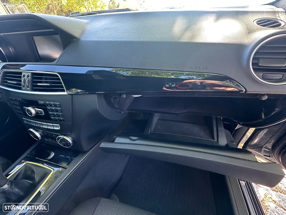 Mercedes-Benz C 220 CDi Elegance BE 124g - 44