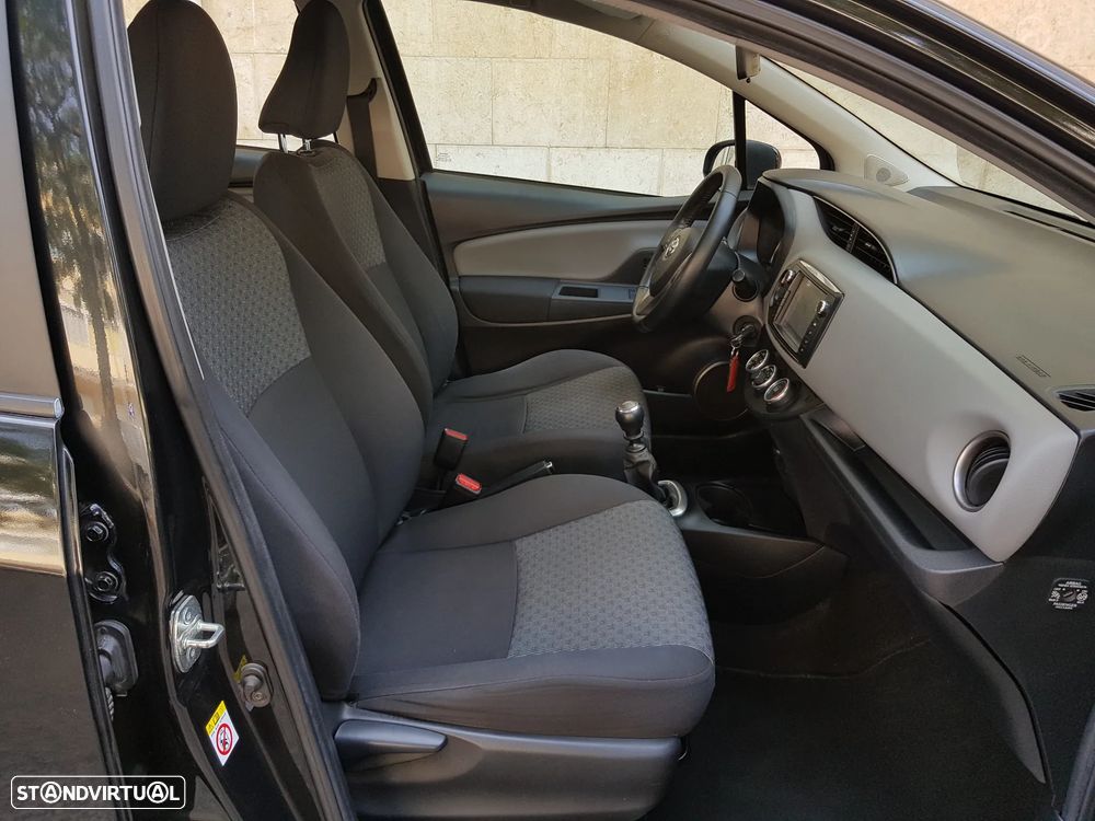 Toyota Yaris 1.4 D-4D Sport+Navi - 36