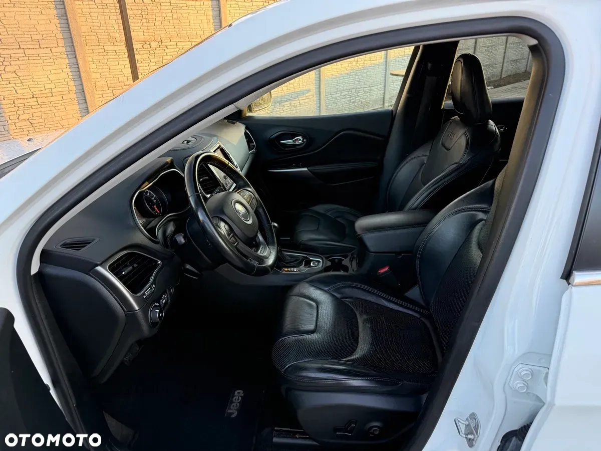 Jeep Cherokee 3.2 V6 Active Drive I Limited - 32
