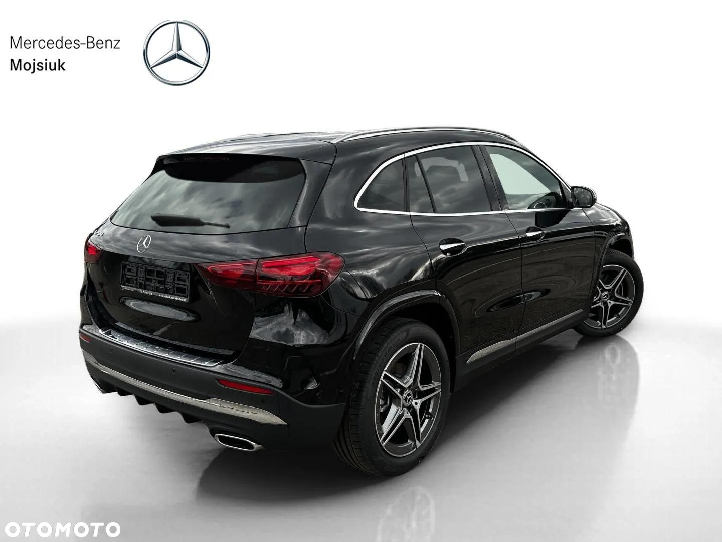 Mercedes-Benz GLA - 6