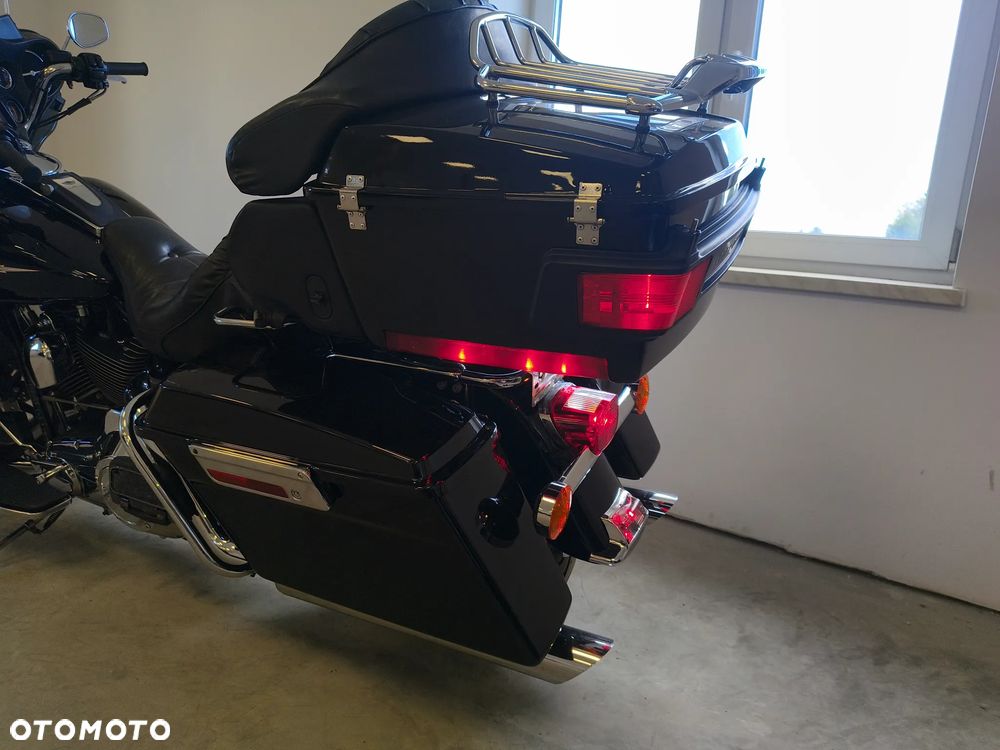 Harley-Davidson FLH Electra Glide - 4