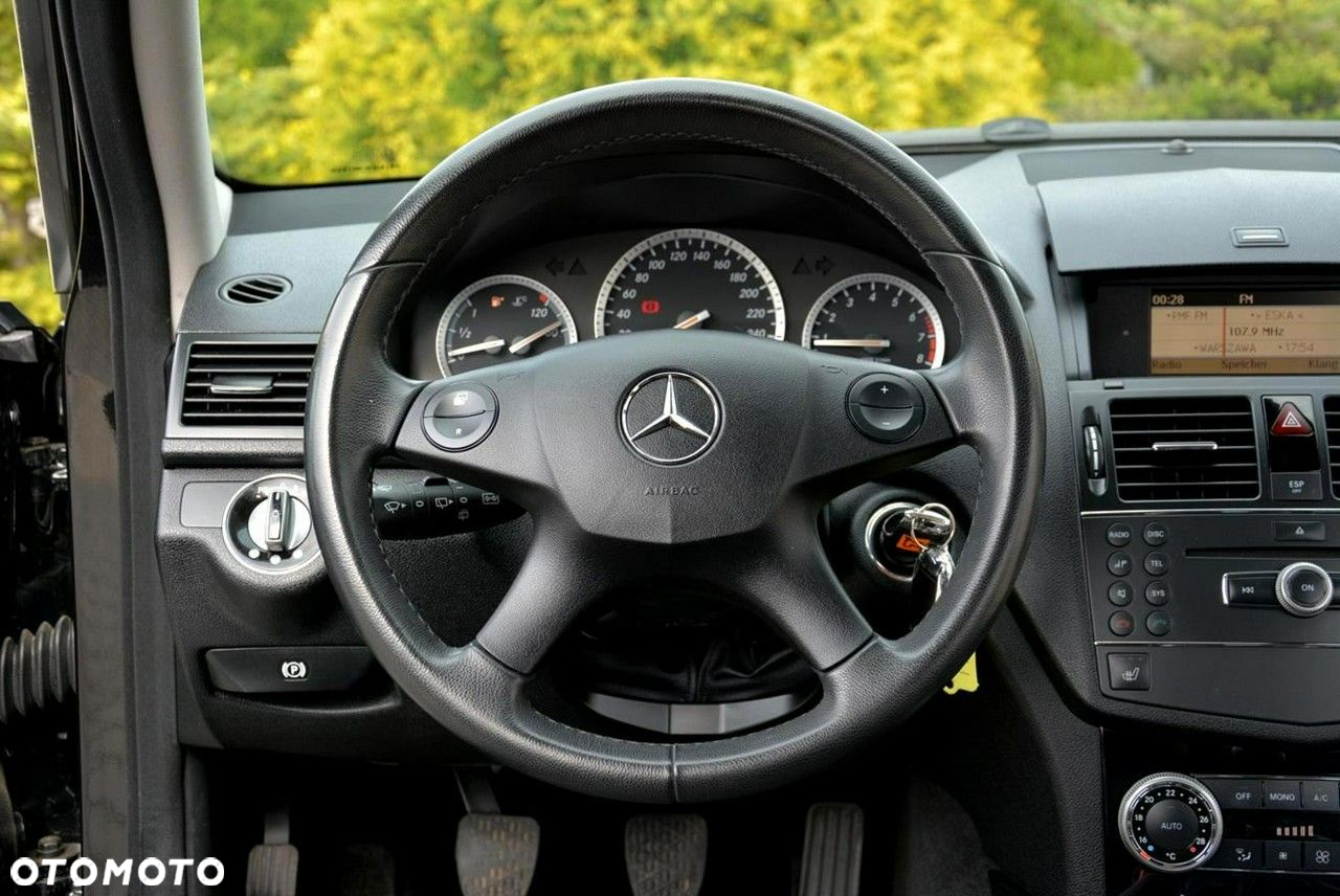 Mercedes-Benz Klasa C 180 Kompressor Elegance - 22