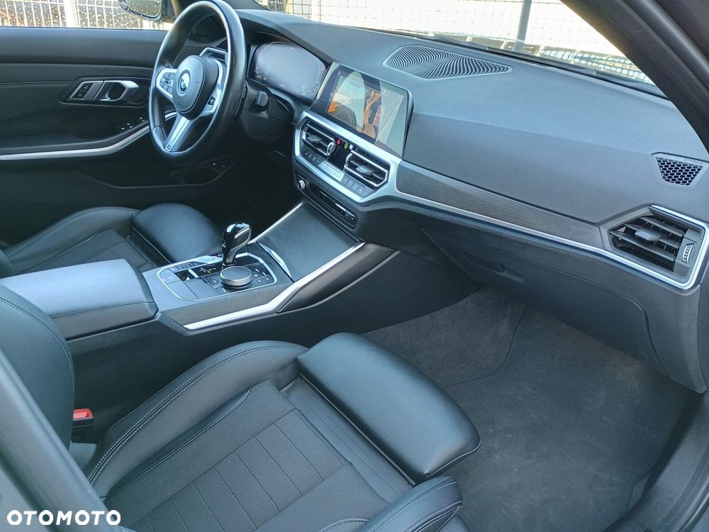 BMW Seria 3 - 22