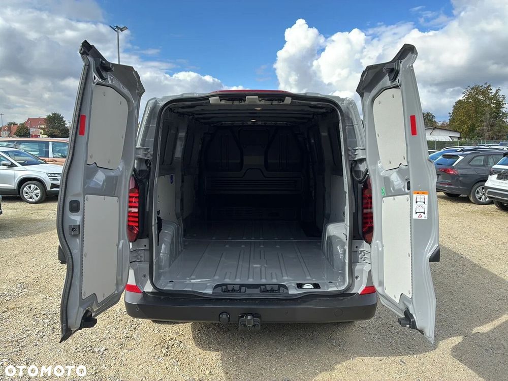 Volkswagen Transporter Furgon 2.0 TDI 150 KM manual - 10