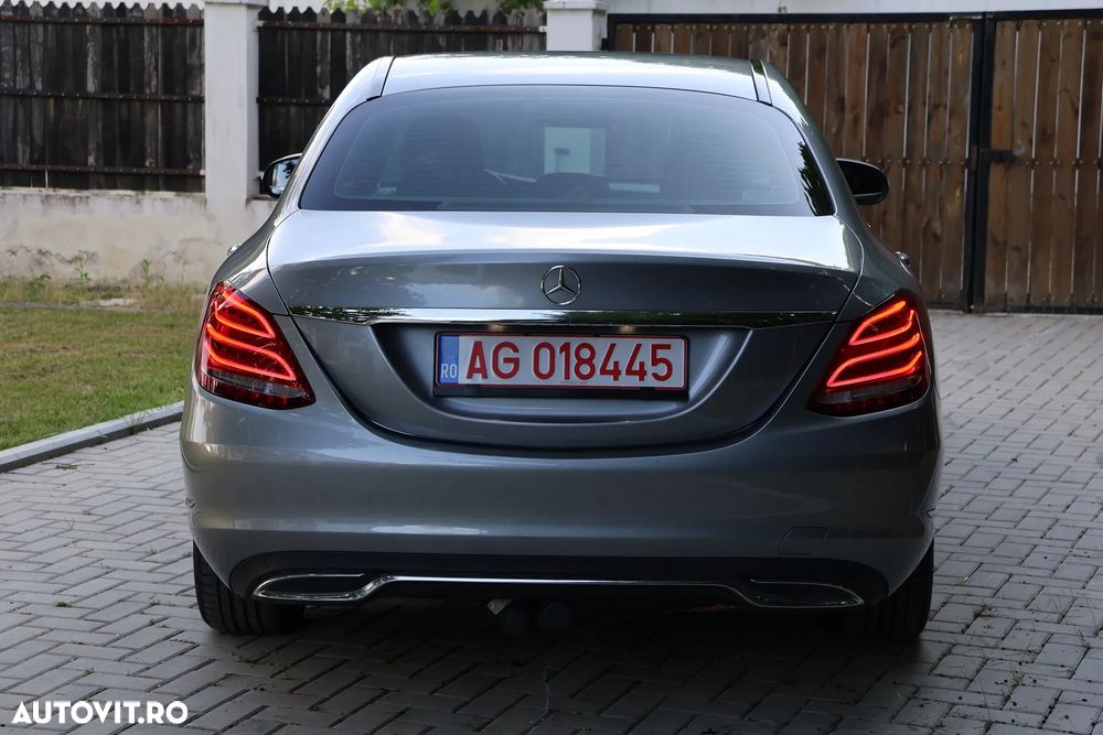Mercedes-Benz C 220 CDI DPF BlueEFFICIENCY 7G-TRONIC Avantgarde Edition - 5