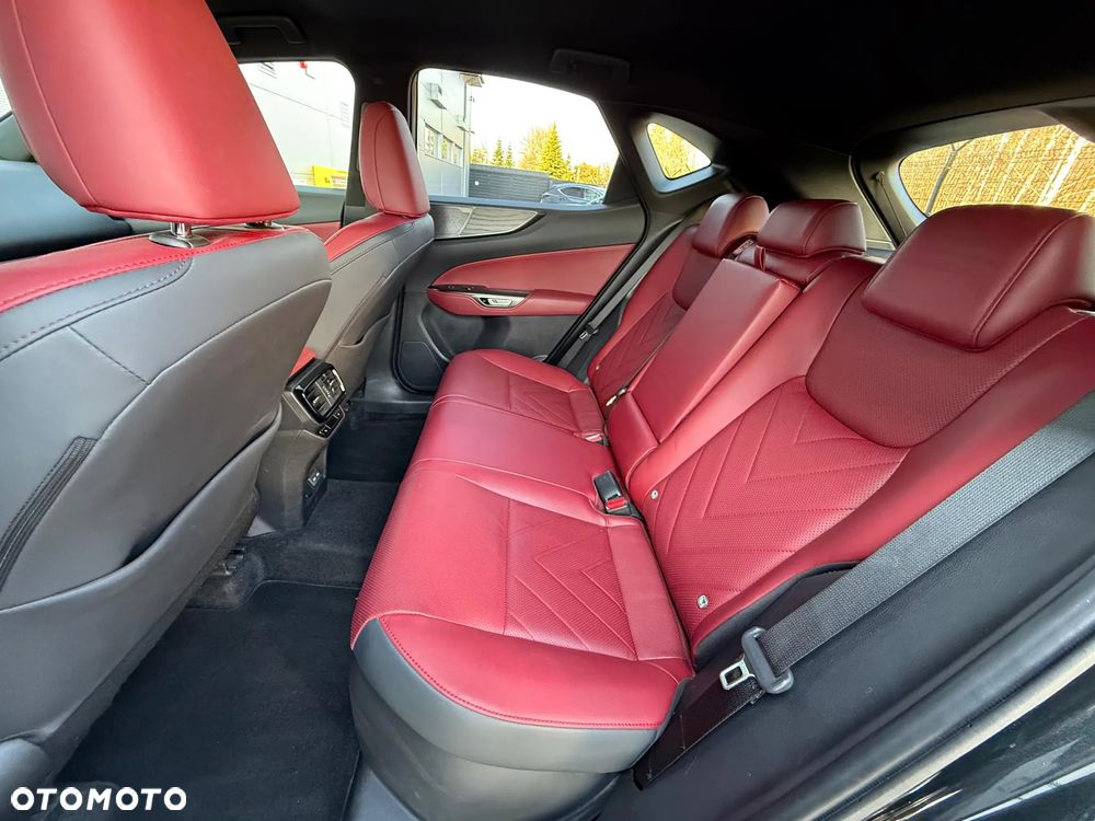 Lexus NX 350h Omotenashi AWD - 18