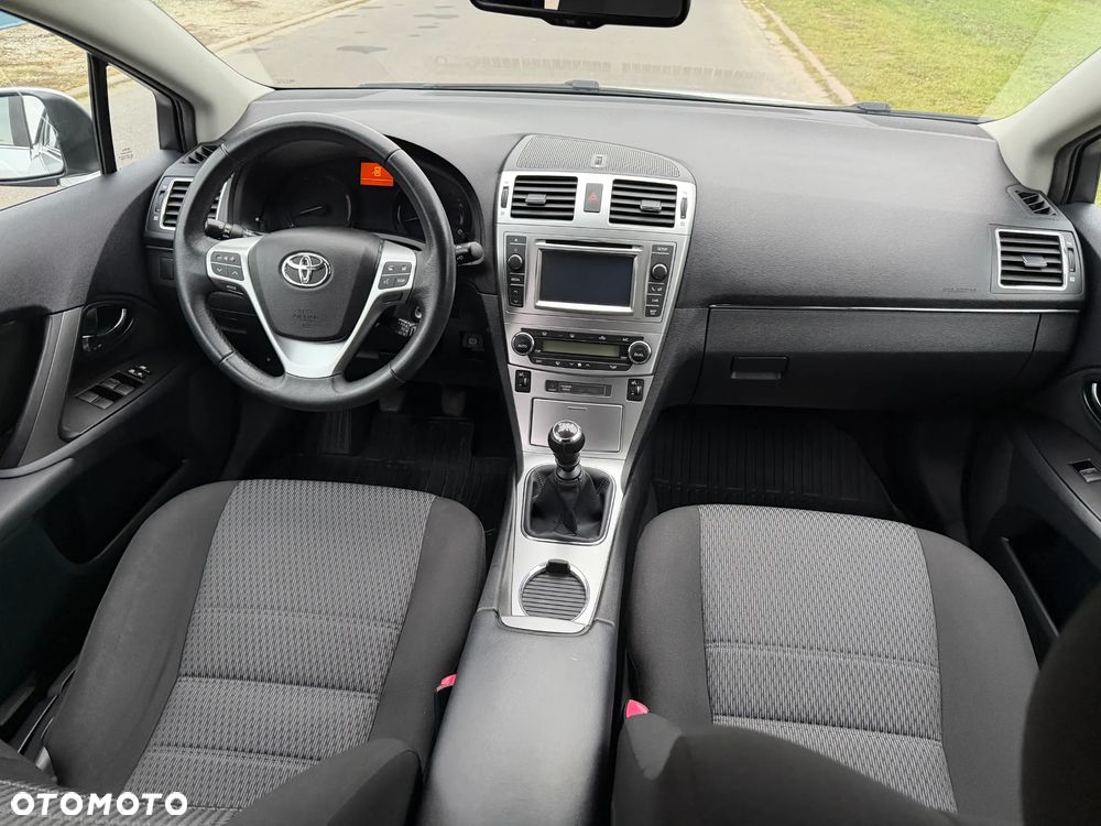 Toyota Avensis Touring Sports 1.8 Business Edition - 5