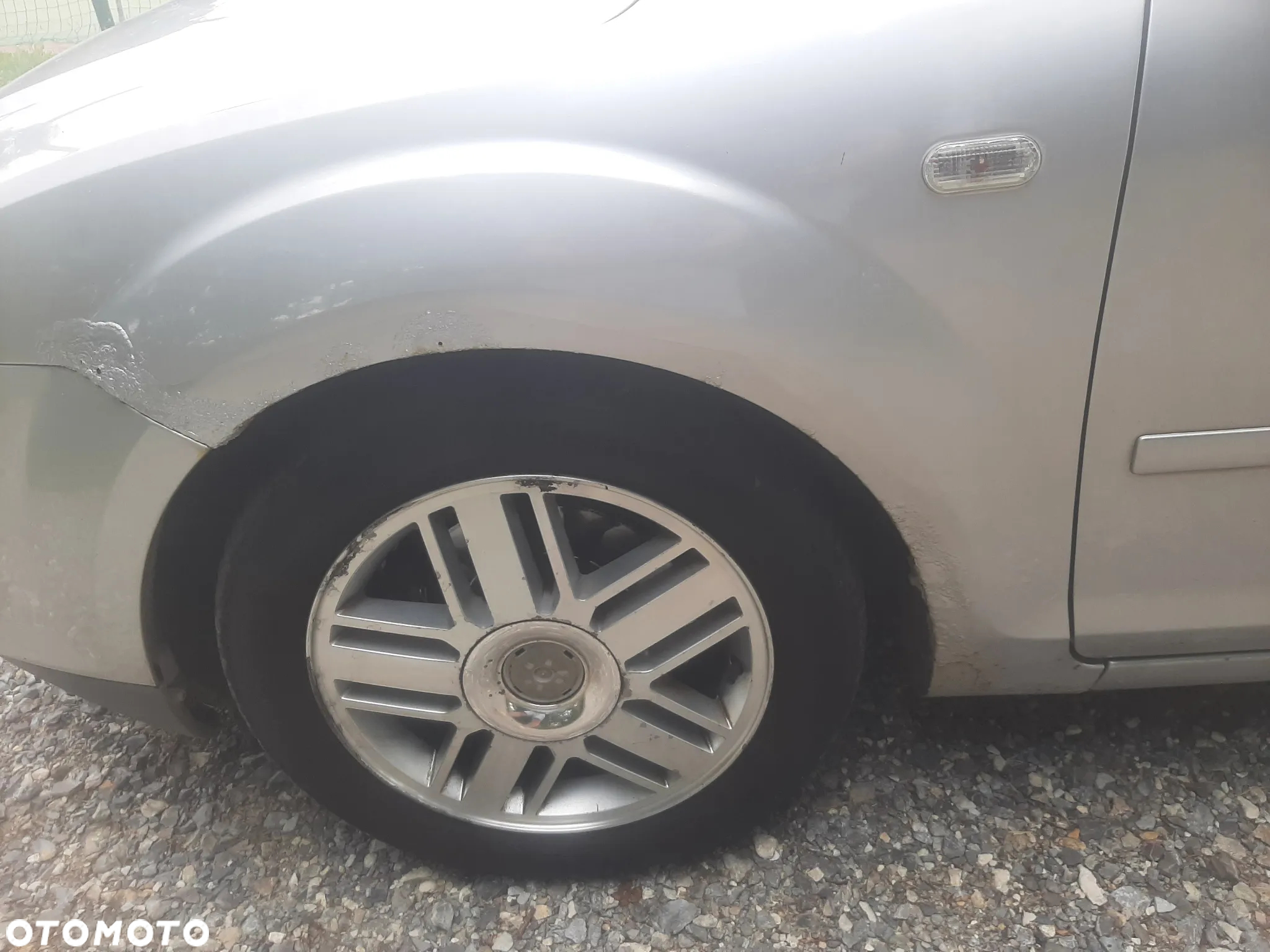 Ford Focus 2.0 16V Ghia - 12