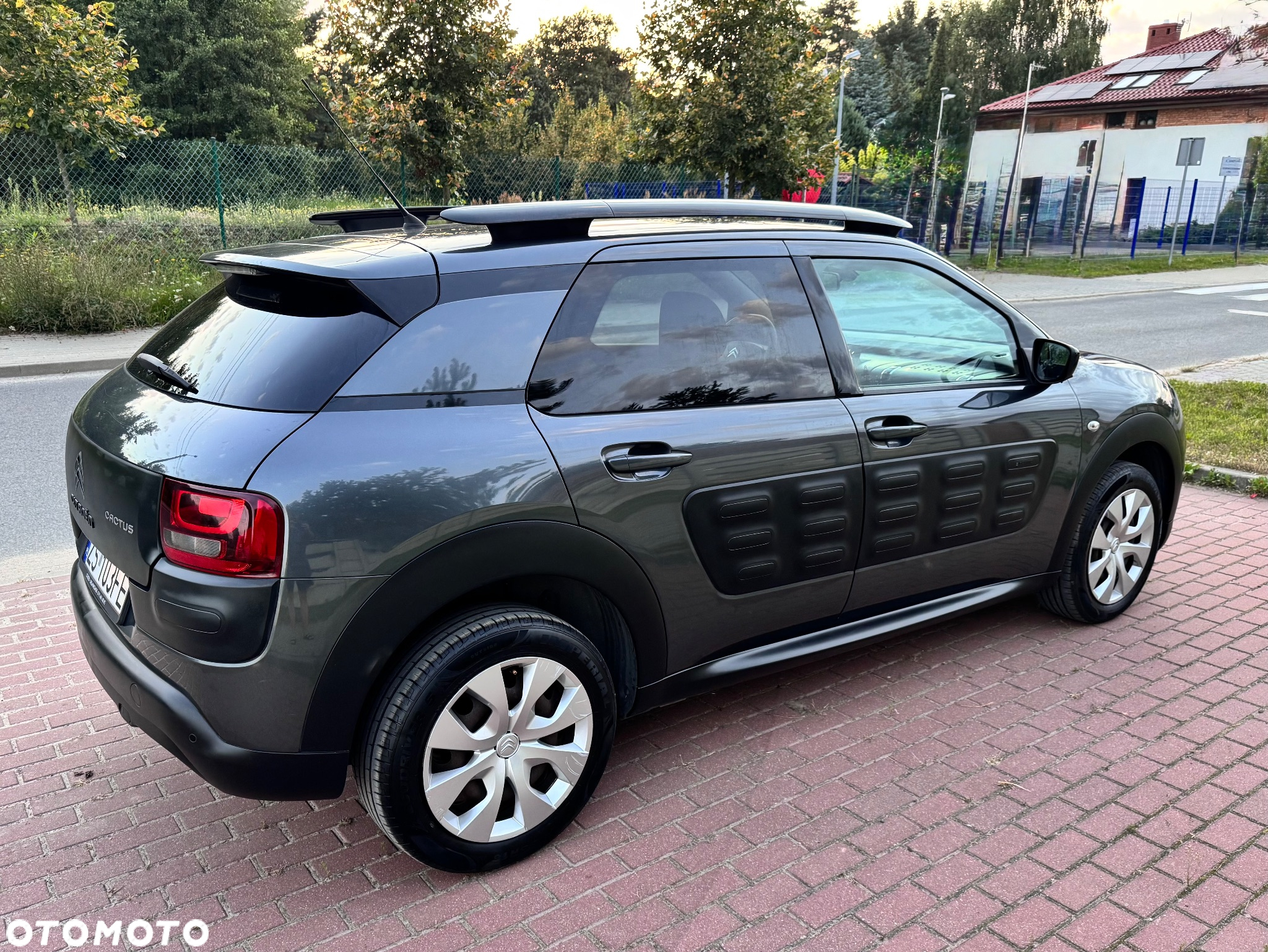 Citroën C4 Cactus 1.2 PureTech Shine S&S ETG - 2