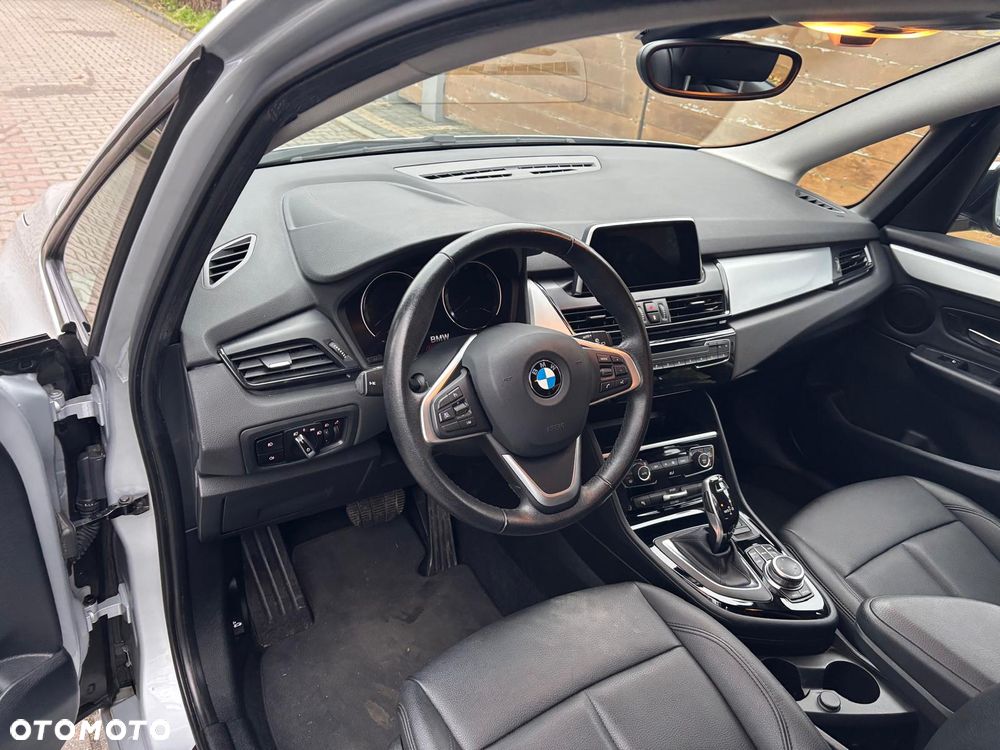BMW Seria 2 218d Luxury Line sport - 16