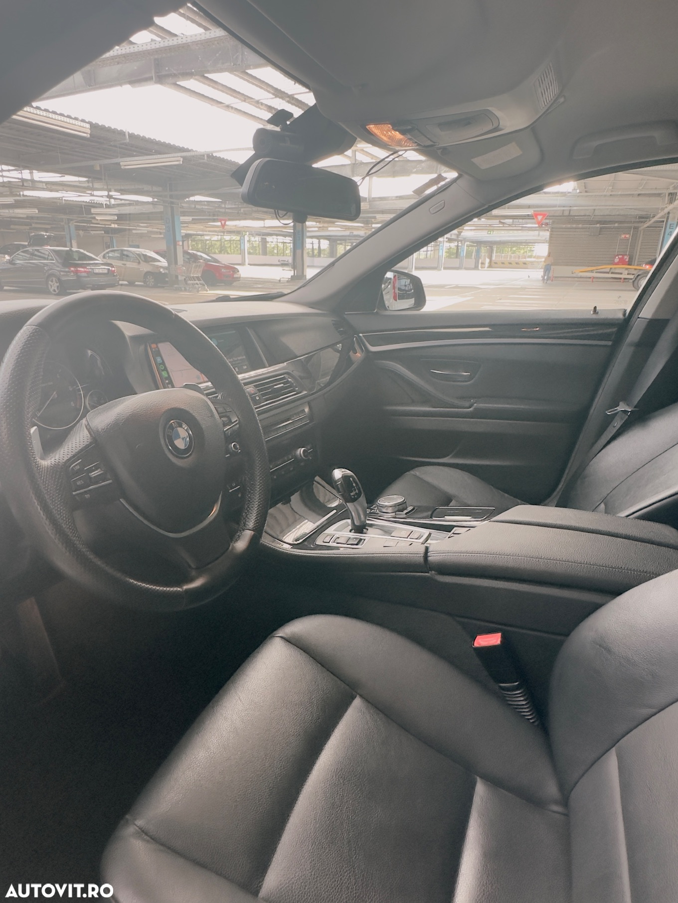 BMW Seria 5 525d xDrive Touring - 17