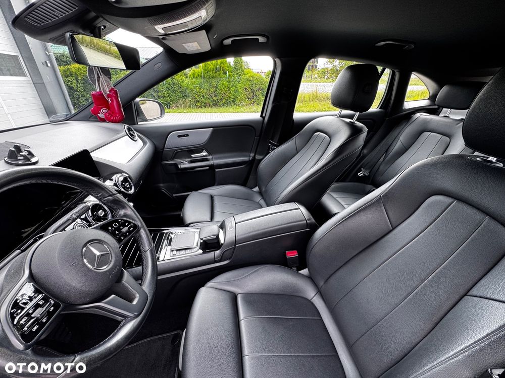 Mercedes-Benz GLA 200 Style - 7