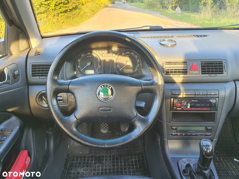 Skoda Octavia - 8