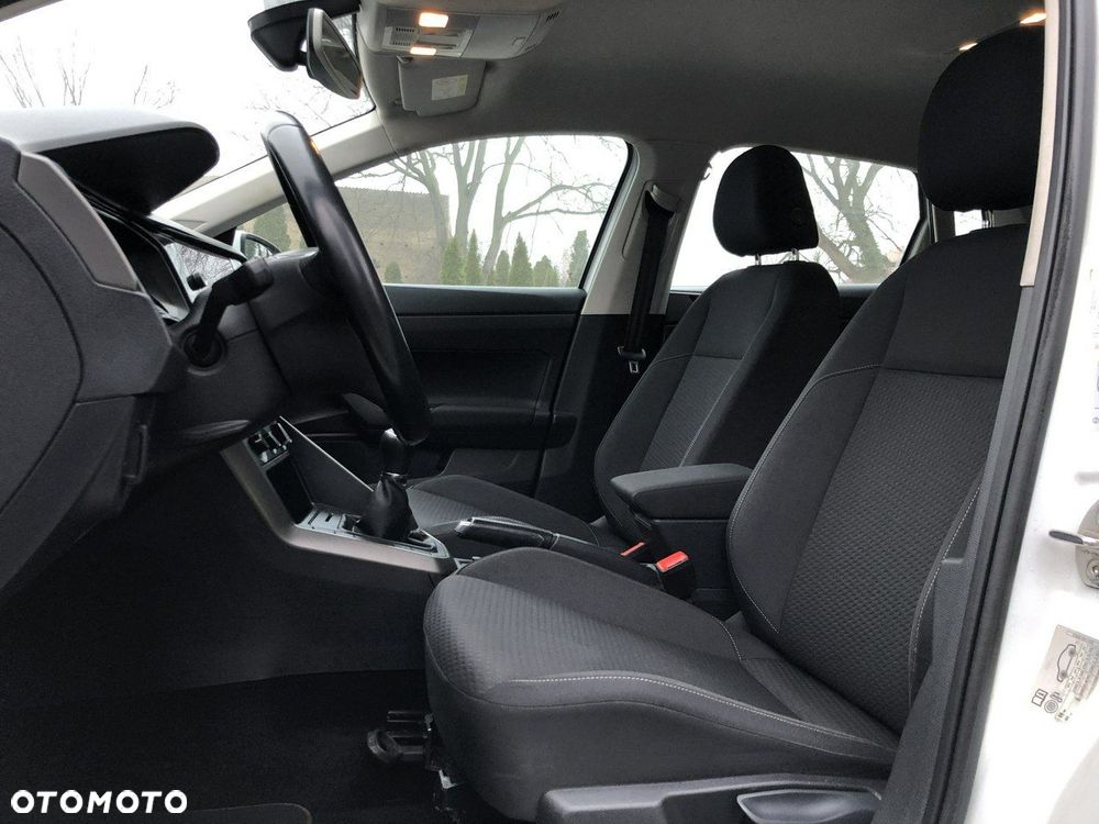 Volkswagen Polo - 8