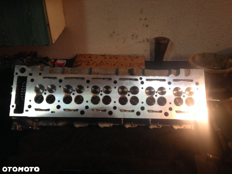 Głowica Mercedes 3.2CDI po obróbce numer R613 - 2