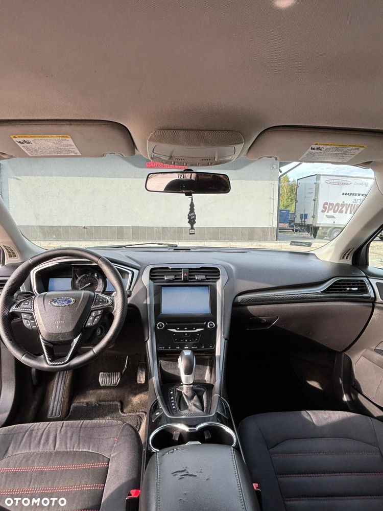 Ford Mondeo - 12