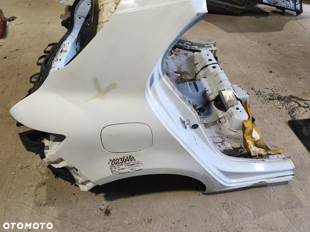 PAS TYLNY WANNA BŁOTNIKI ĆWIARTKA RENAULT MEGANE IV DCI - 2