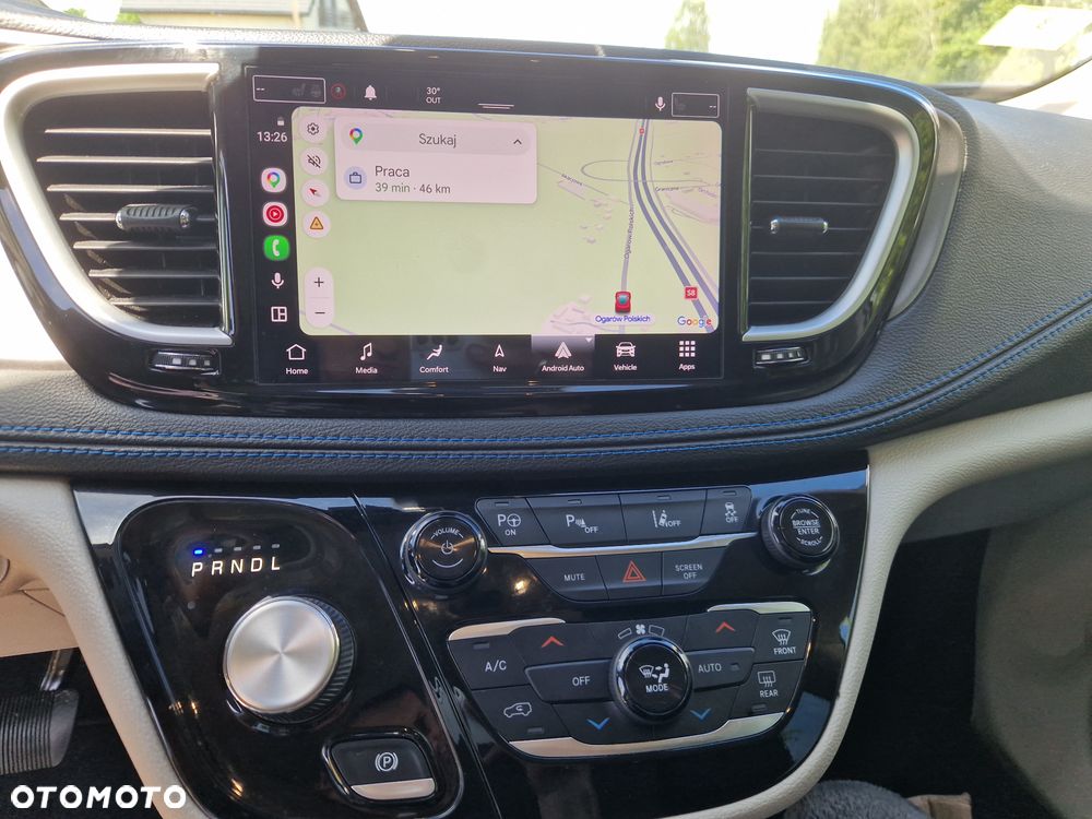 Chrysler Pacifica - 21