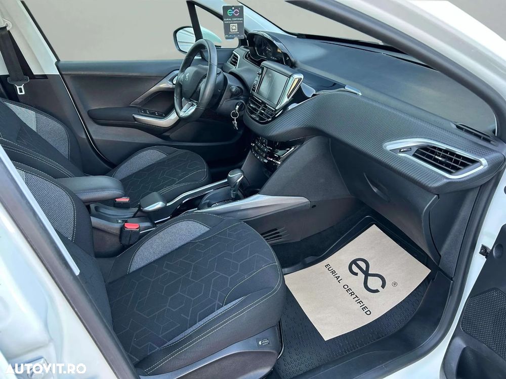 Peugeot 2008 1.2 PureTech Turbo EAT6 S&S Active - 11