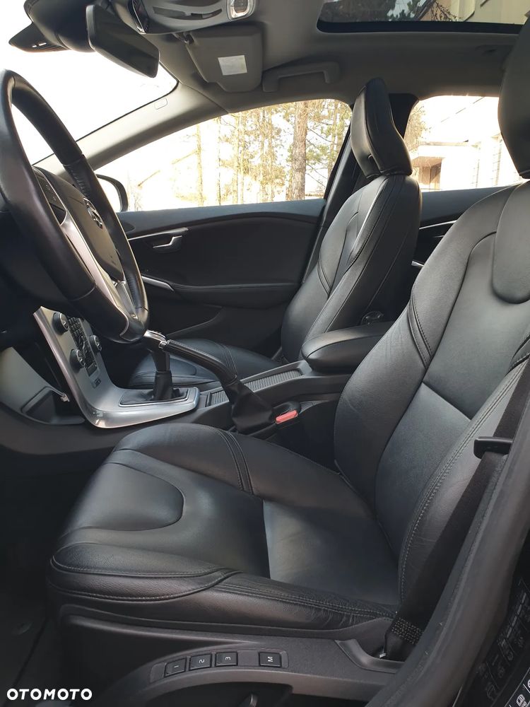 Volvo V40 D3 Inscription - 7