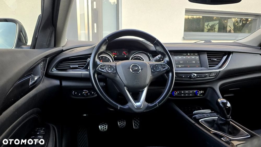 Opel Insignia 1.5 T Elite S&S - 23