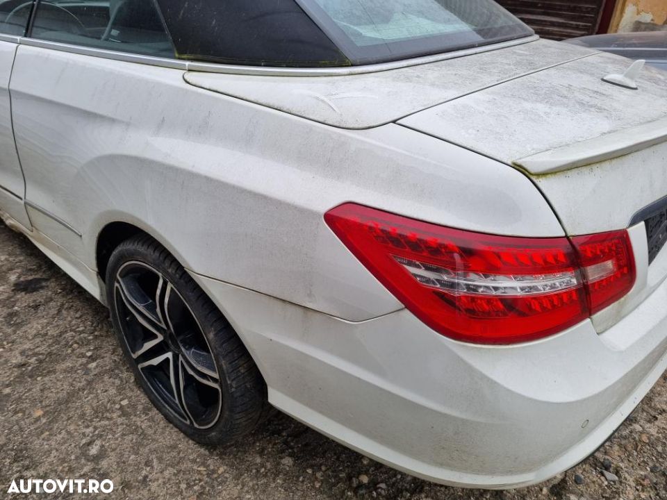 aripa spate stanga , dreapta mercedes w207 cabrio - 2