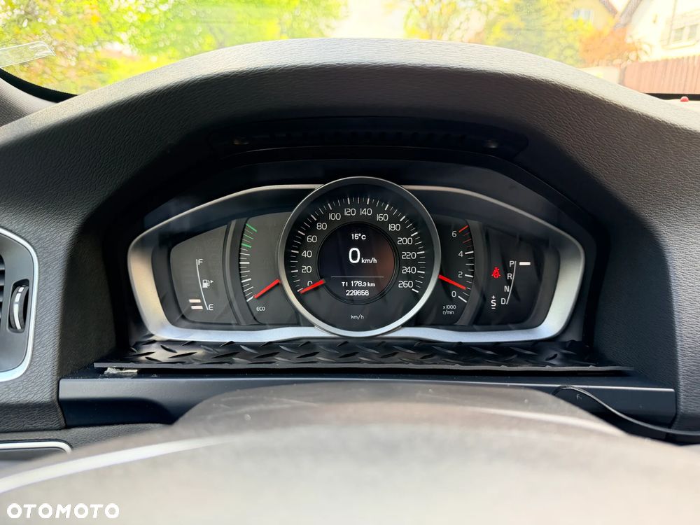 Volvo V60 D4 Drive-E Summum - 20