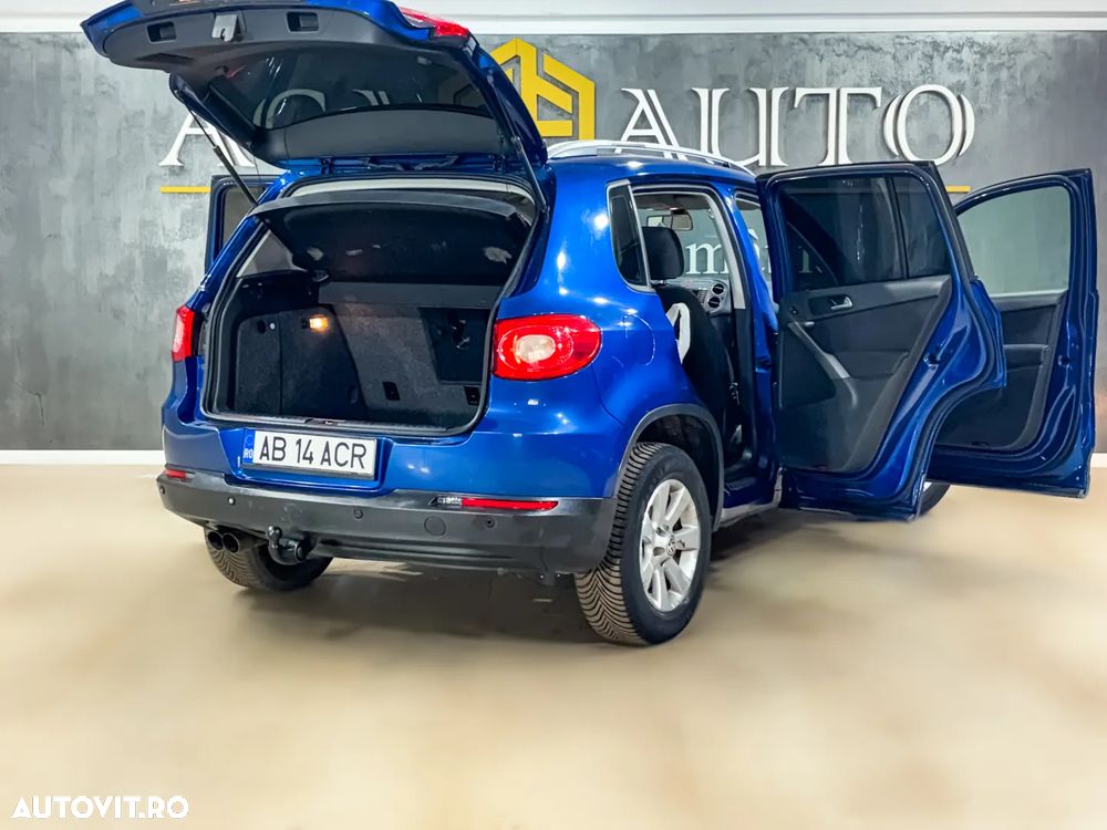 Volkswagen Tiguan - 19