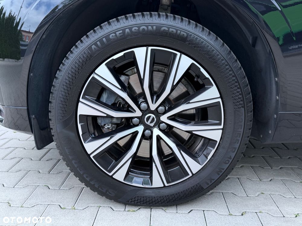 Volvo XC 60 B4 D AWD Plus Dark - 19