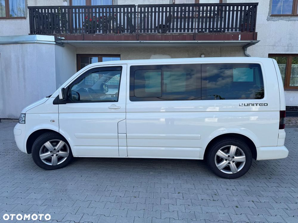 Volkswagen Multivan - 8