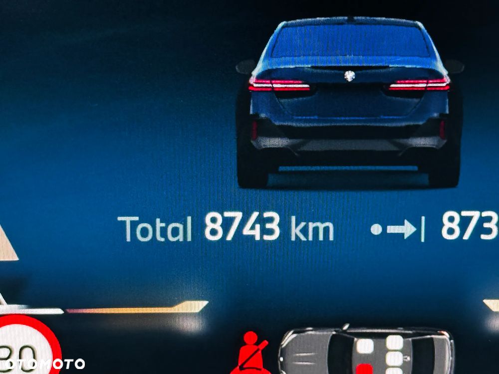 BMW Seria 5 - 32
