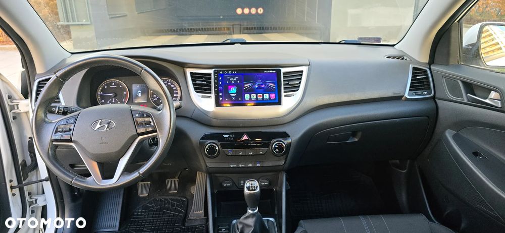 Hyundai Tucson 1.7 CRDI BlueDrive Comfort 2WD - 19