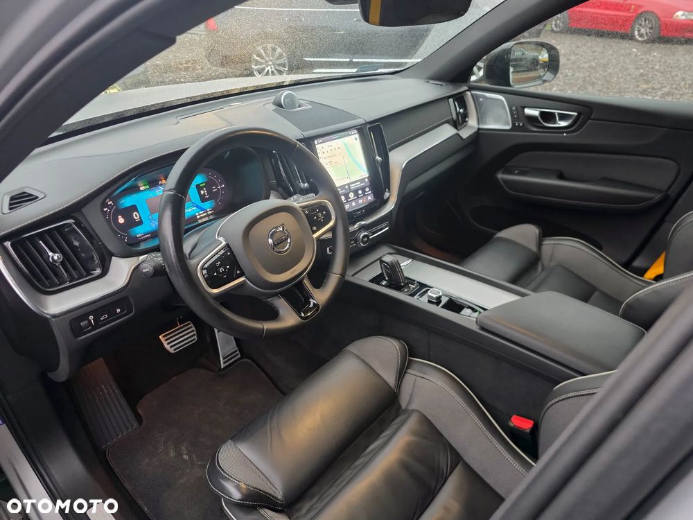Volvo XC 60 T8 Plug-In Hybrid AWD Polestar Engineered - 23