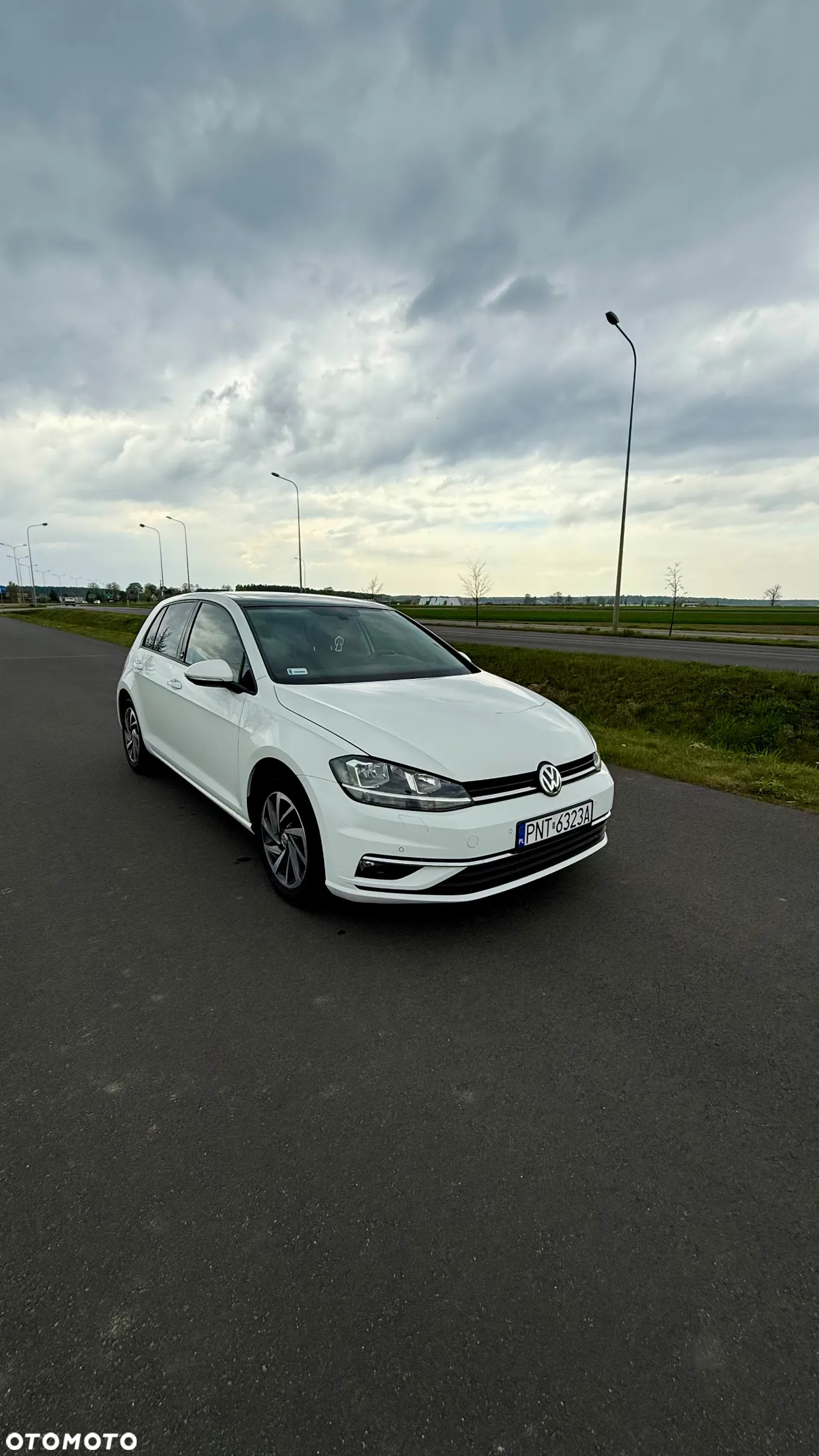 Volkswagen Golf - 9