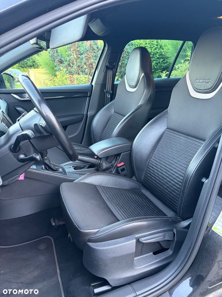 Skoda Octavia 2.0 TDI RS DSG - 6