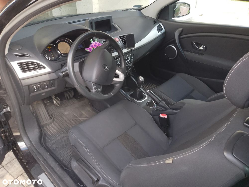 Renault Megane 1.9 dCi FAP Dynamique - 10