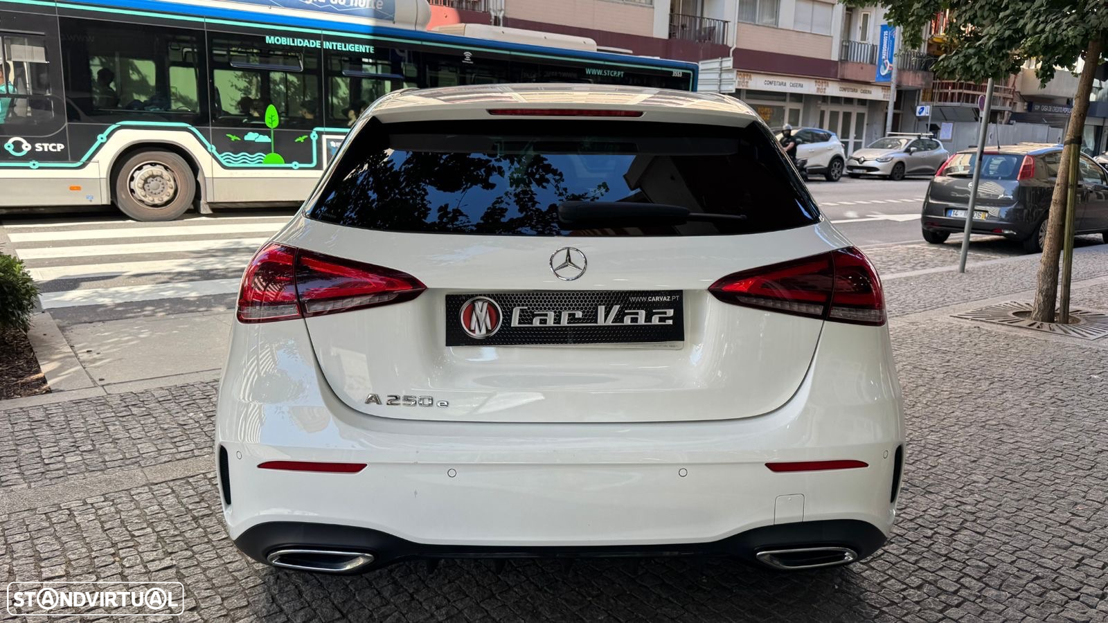 Mercedes-Benz A 250 e AMG Line - 5