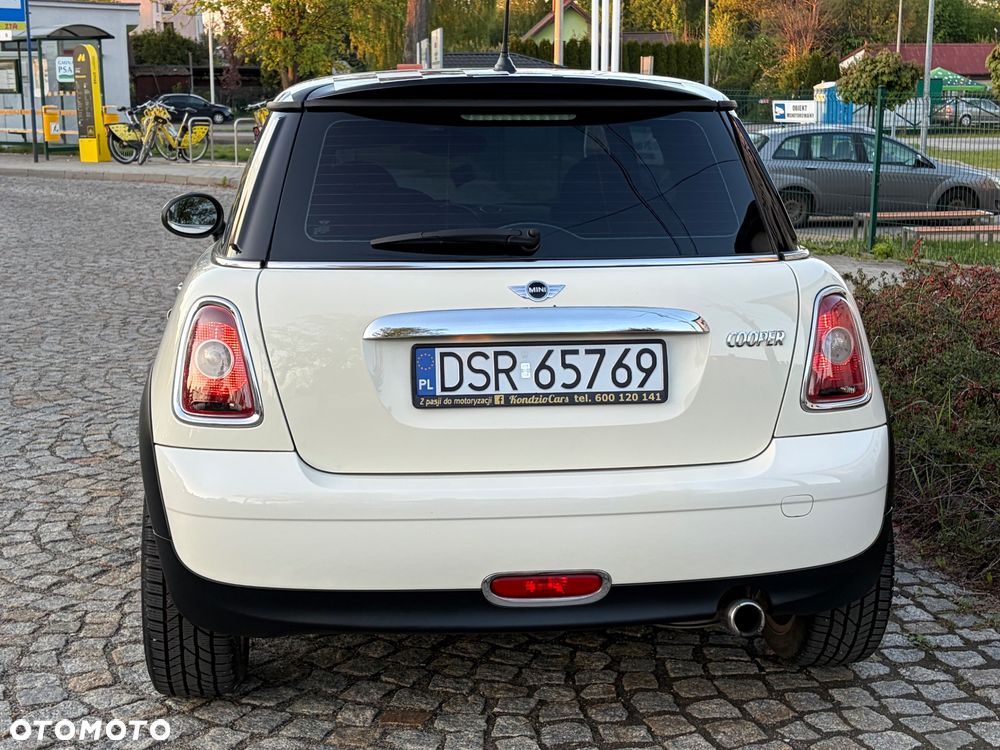 MINI Cooper 50 Mayfair - 16