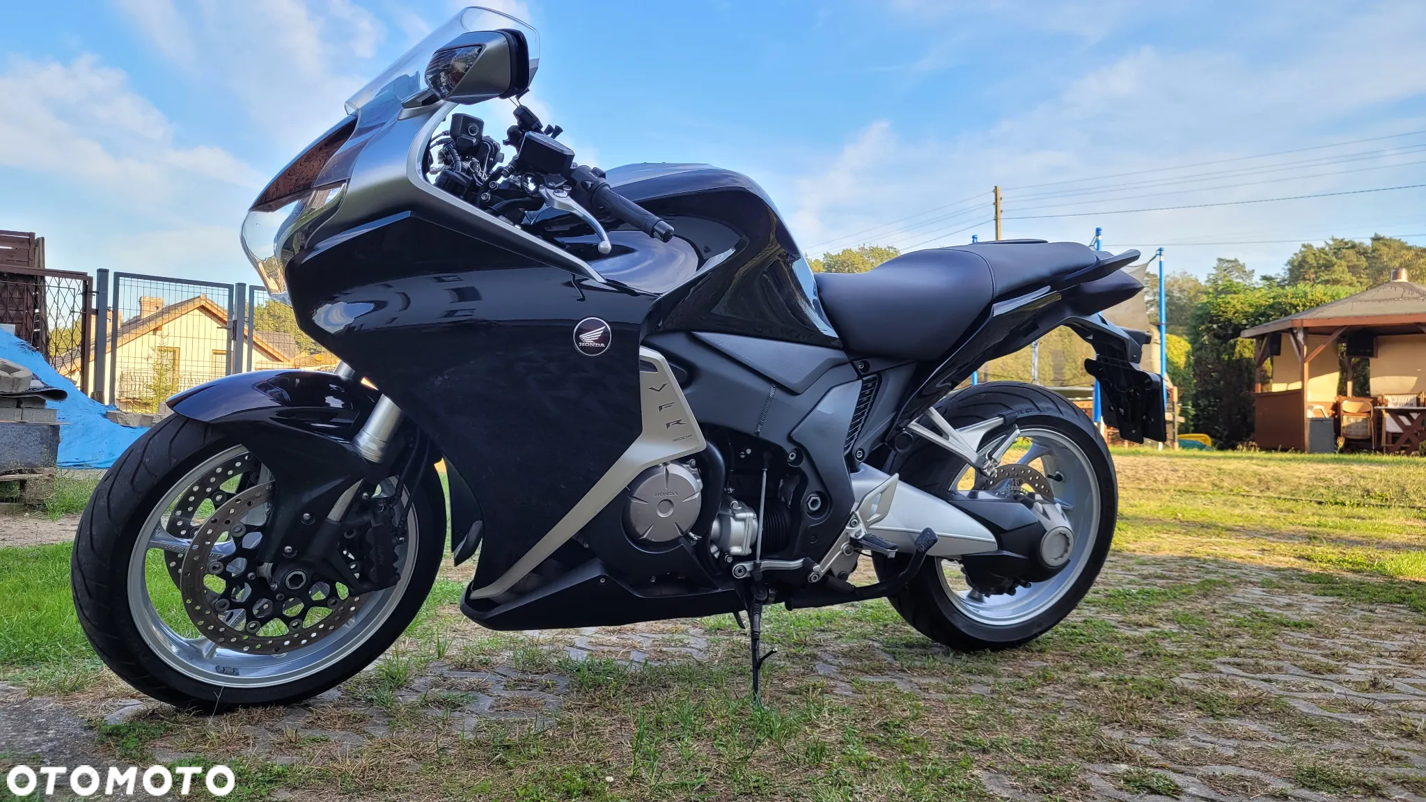 Honda VFR - 14